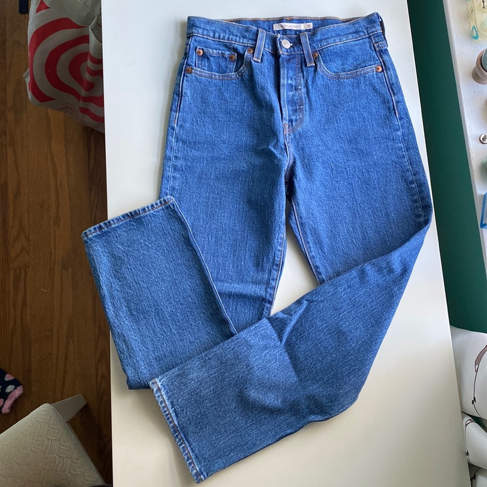 Levi’s Wedgie Straight Jeans